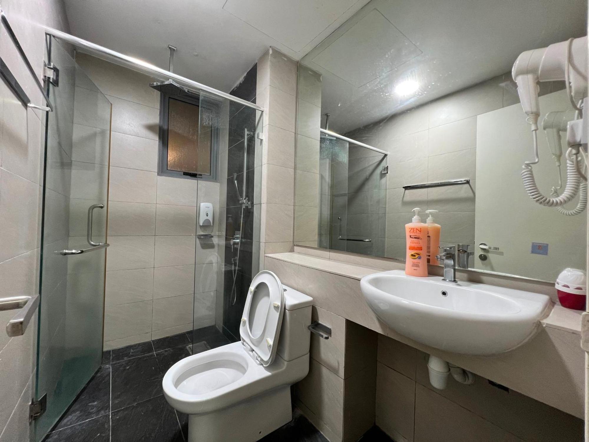Capital O 90987 The Loft Residences Homestay @ Imago Shopping Mall 2 Kampong Sembulan Exteriér fotografie