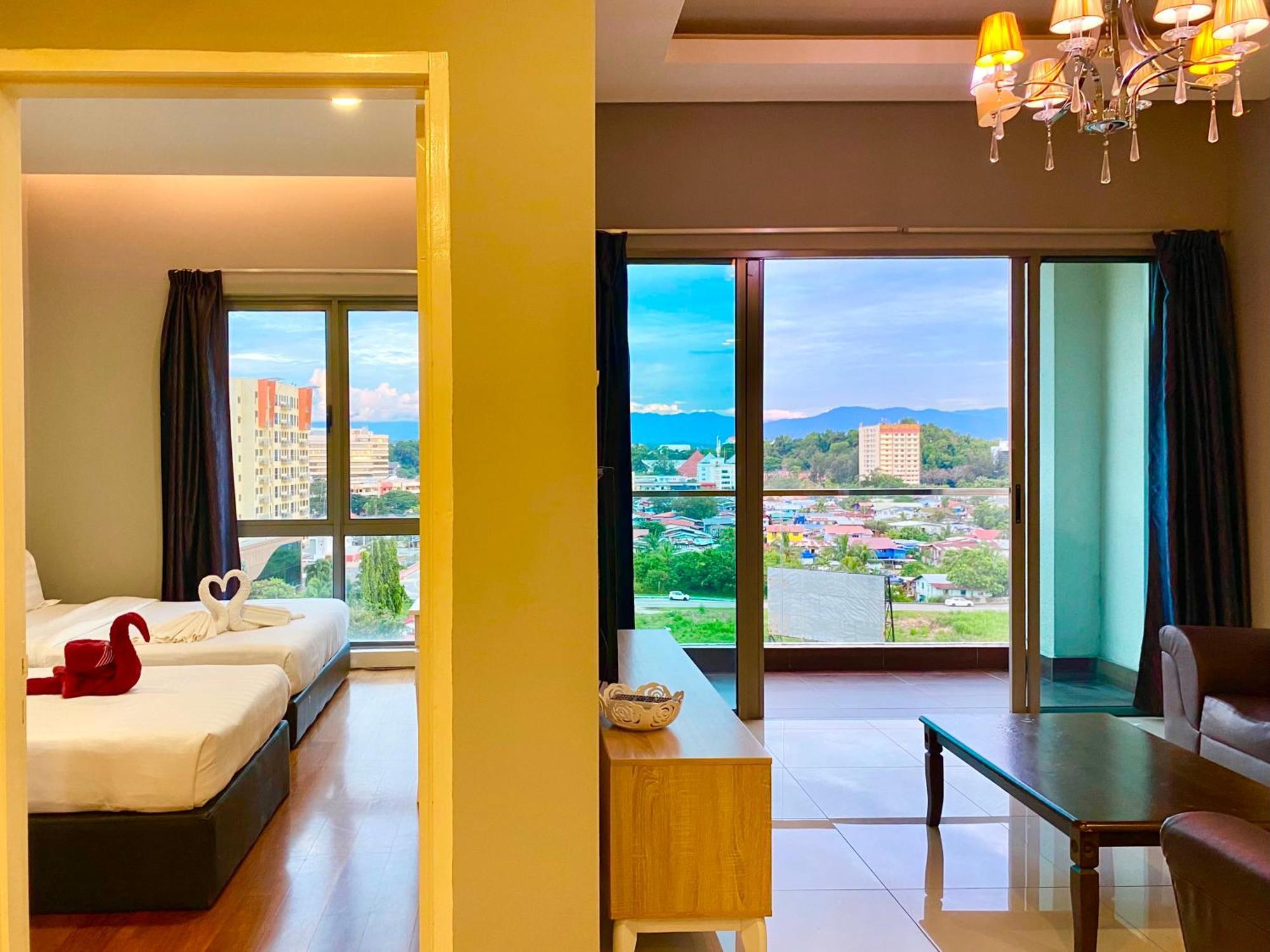 Capital O 90987 The Loft Residences Homestay @ Imago Shopping Mall 2 Kampong Sembulan Exteriér fotografie