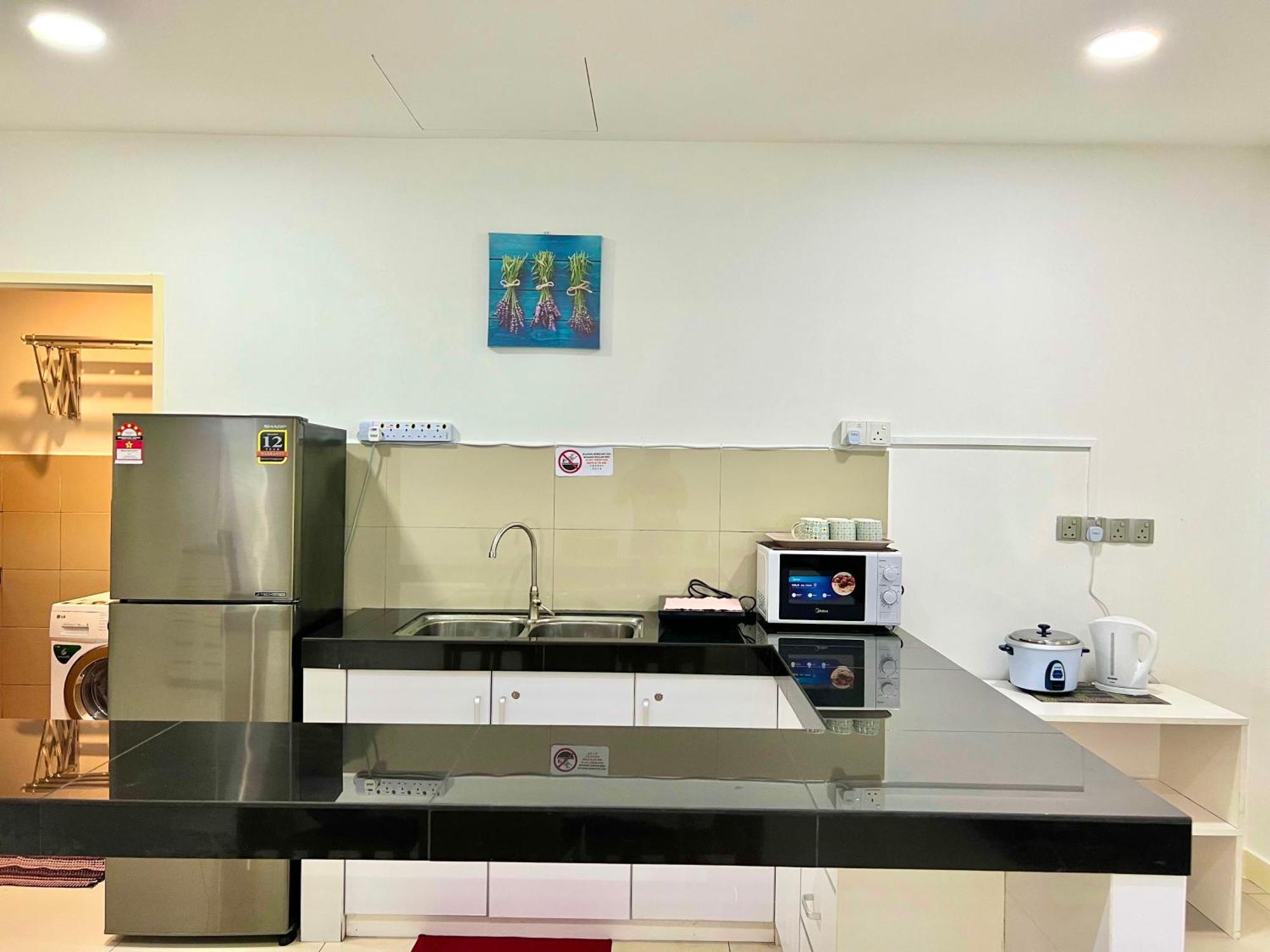 Capital O 90987 The Loft Residences Homestay @ Imago Shopping Mall 2 Kampong Sembulan Exteriér fotografie