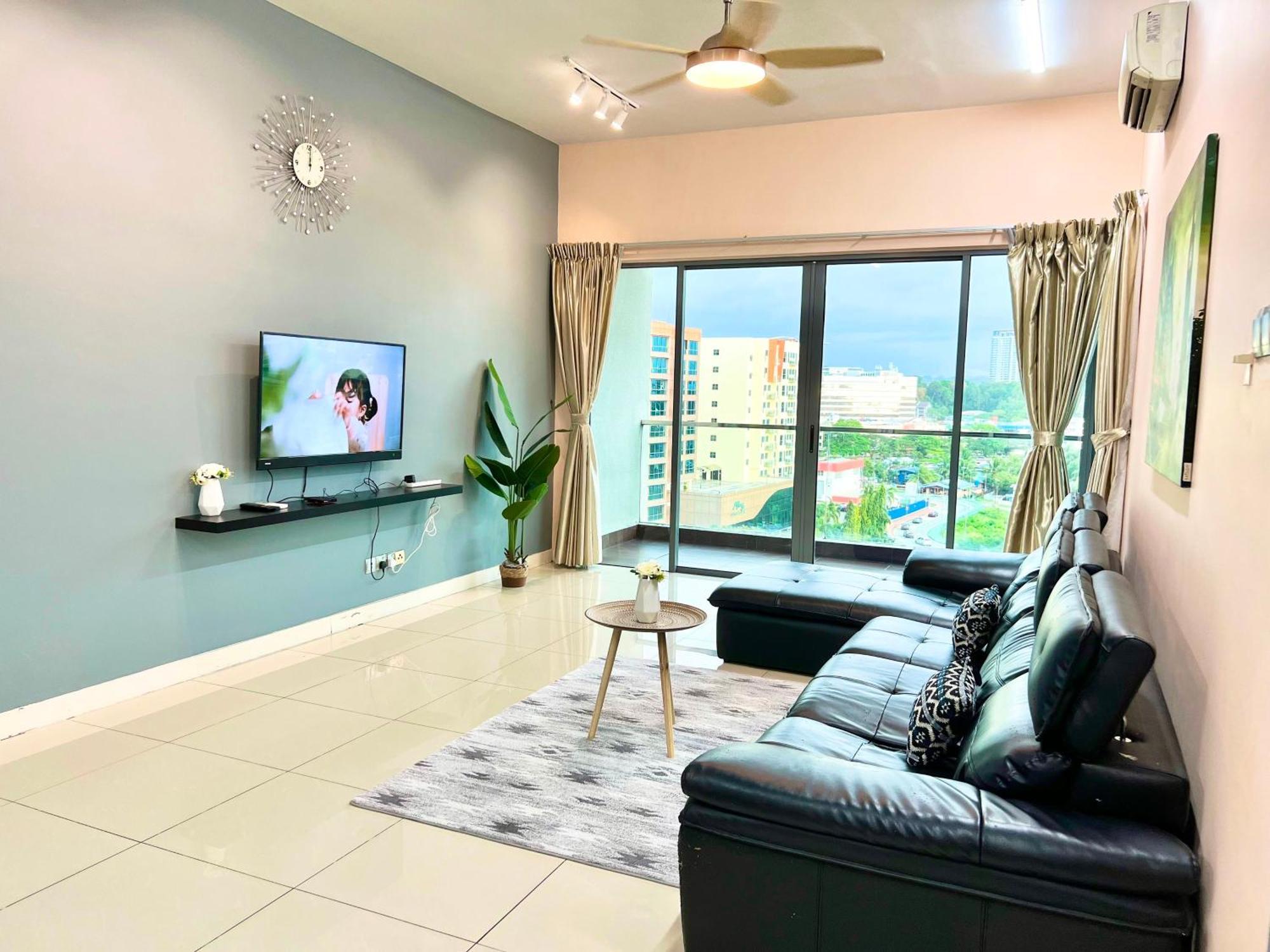 Capital O 90987 The Loft Residences Homestay @ Imago Shopping Mall 2 Kampong Sembulan Exteriér fotografie