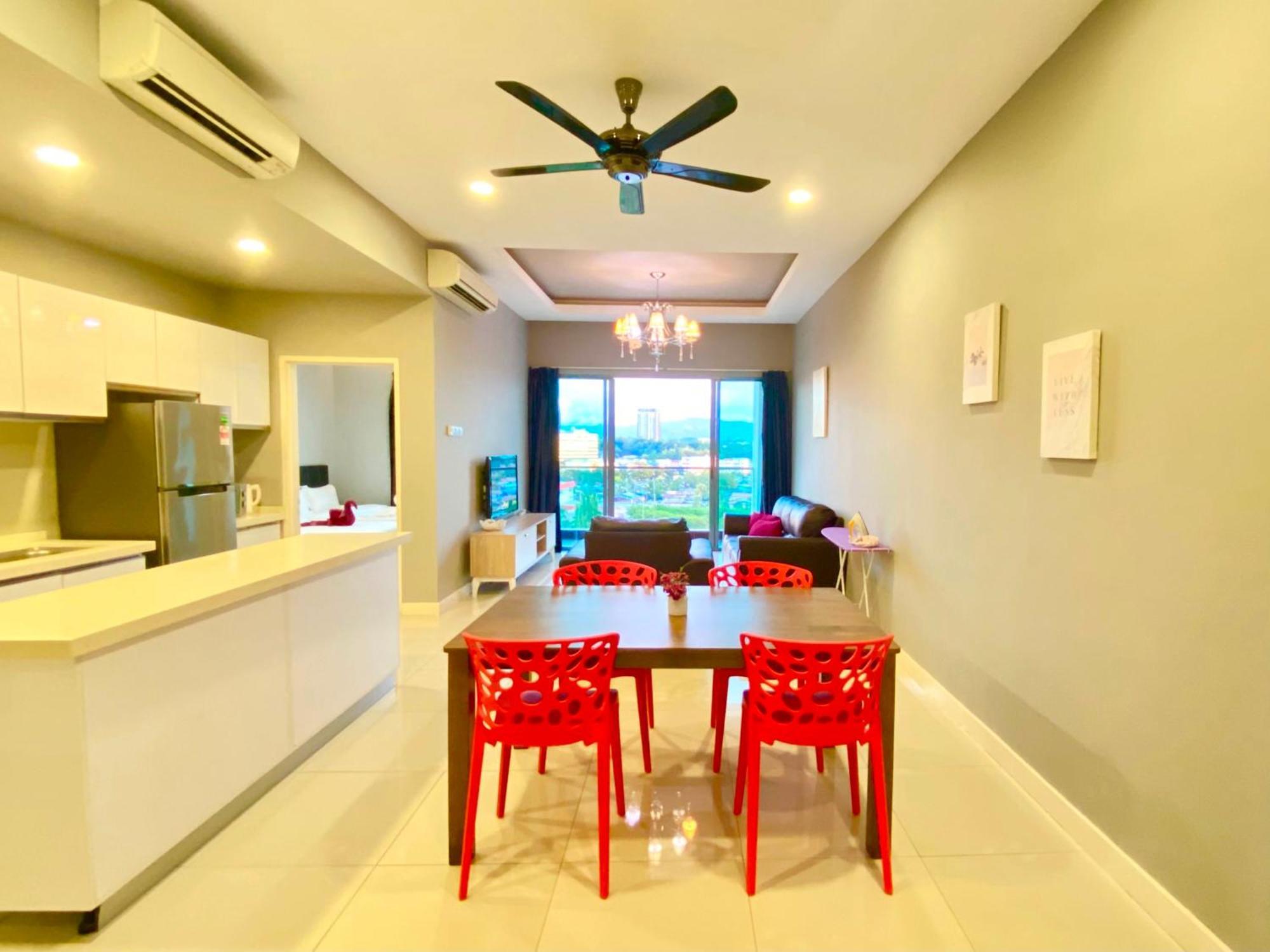 Capital O 90987 The Loft Residences Homestay @ Imago Shopping Mall 2 Kampong Sembulan Exteriér fotografie